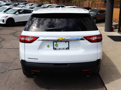 Used 2021 Chevrolet Traverse LS w/ LPO, Cargo Package FWD image 10