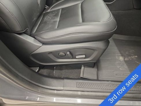 Certified 2024 Ford Explorer XLT w/ Equipment Group 202A AWD/4WD image 10