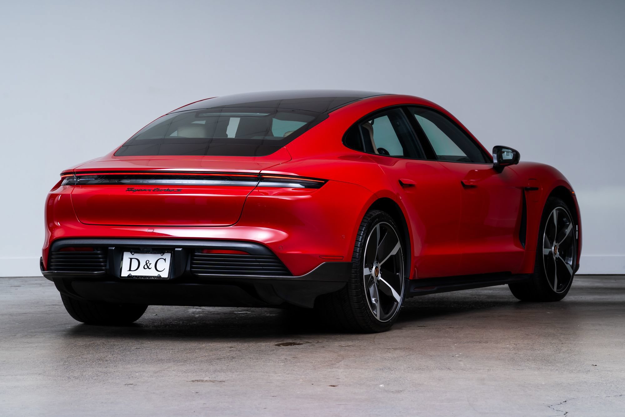 Used 2022 Porsche Taycan Turbo S AWD/4WD image 7