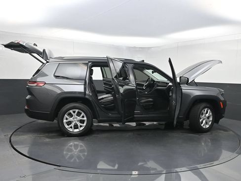 Used 2023 Jeep Grand Cherokee L Limited RWD image 39