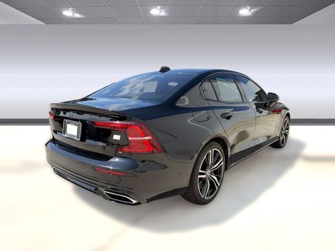 Used 2022 Volvo S60 T8 R-Design w/ Advanced Package AWD/4WD image 9
