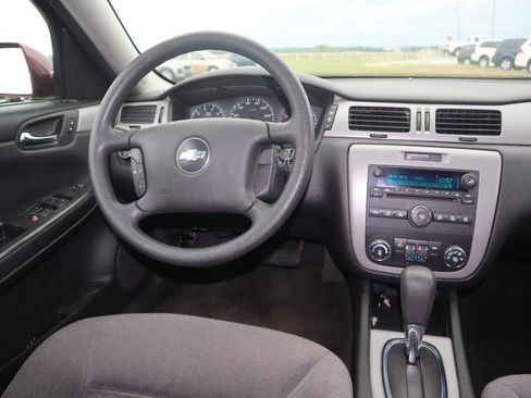 Used 2008 Chevrolet Impala LT FWD image 27