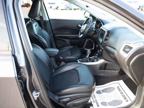 Used 2018 Jeep Compass Latitude w/ Popular Equipment Group image 24