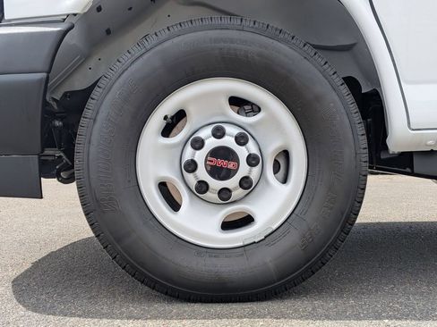 New 2026 GMC Savana 2500 Extended w/ Safety Package RWD image 23