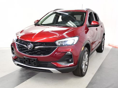 Used 2022 Buick Encore GX Essence w/ Advanced Technology Package AWD/4WD image 4