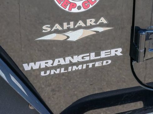 Used 2014 Jeep Wrangler Unlimited Sahara AWD/4WD image 8