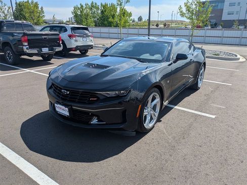 Used 2023 Chevrolet Camaro LT w/ RS Package image 8