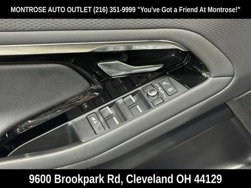 Used 2020 Land Rover Range Rover Evoque S AWD/4WD image 12