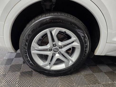 Used 2019 Audi Q5 2.0T Premium w/ Convenience Package image 34