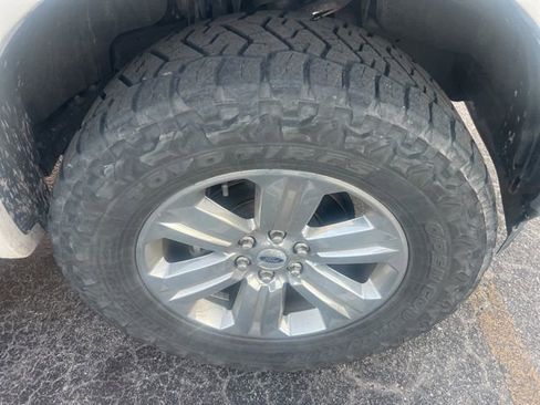 Certified 2019 Ford F150 Lariat w/ Equipment Group 502A Luxury image 5