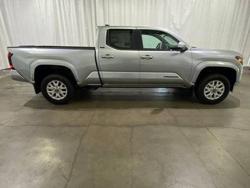 New 2026 Toyota Tacoma SR5 AWD/4WD image 2