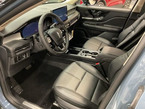 New 2026 Lincoln Corsair Premiere image 10