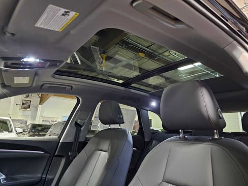 New 2025 Audi Q5 Premium image 26