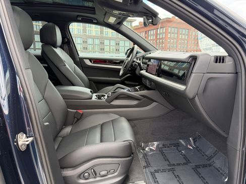 New 2026 Porsche Cayenne AWD/4WD image 16