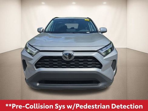 Used 2024 Toyota RAV4 XLE FWD image 13