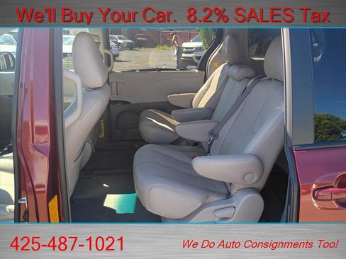 Used 2011 Toyota Sienna LE FWD image 13