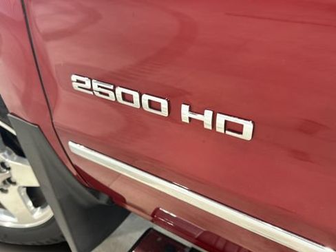Used 2019 Chevrolet Silverado 2500 LTZ w/ Vortec Plus Package AWD/4WD image 10