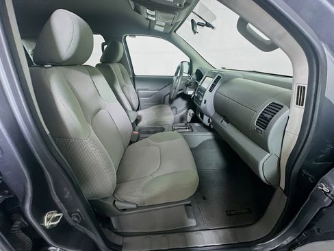 Used 2019 Nissan Frontier SV image 29