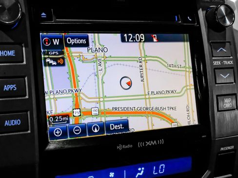 Used 2017 Toyota Tundra 1794 Edition image 32