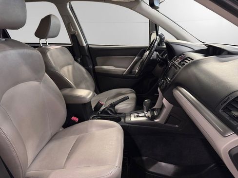 Used 2014 Subaru Forester 2.5i Touring AWD/4WD image 13