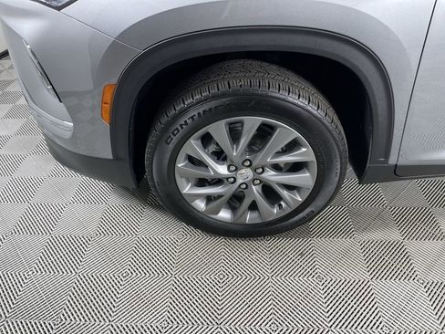 New 2025 Buick Enclave Preferred w/ Power Package image 32