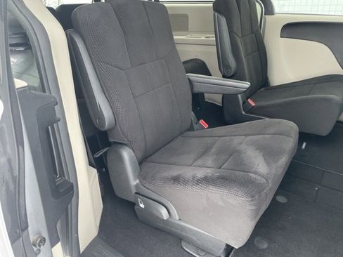Used 2014 Dodge Grand Caravan SXT w/ Security Group image 14