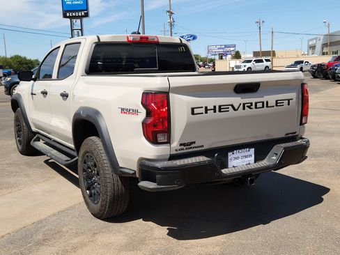 Used 2026 Chevrolet Colorado Trail Boss AWD/4WD image 3