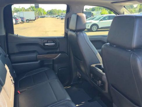 Used 2021 Chevrolet Silverado 1500 LT Trail Boss w/ Convenience Package II AWD/4WD image 15