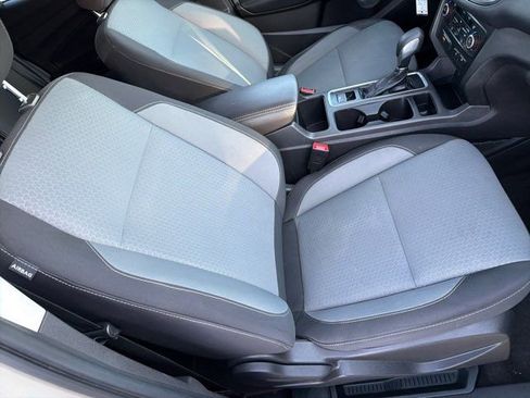 Used 2018 Ford Escape SE w/ SE Sync 3 Package FWD image 17