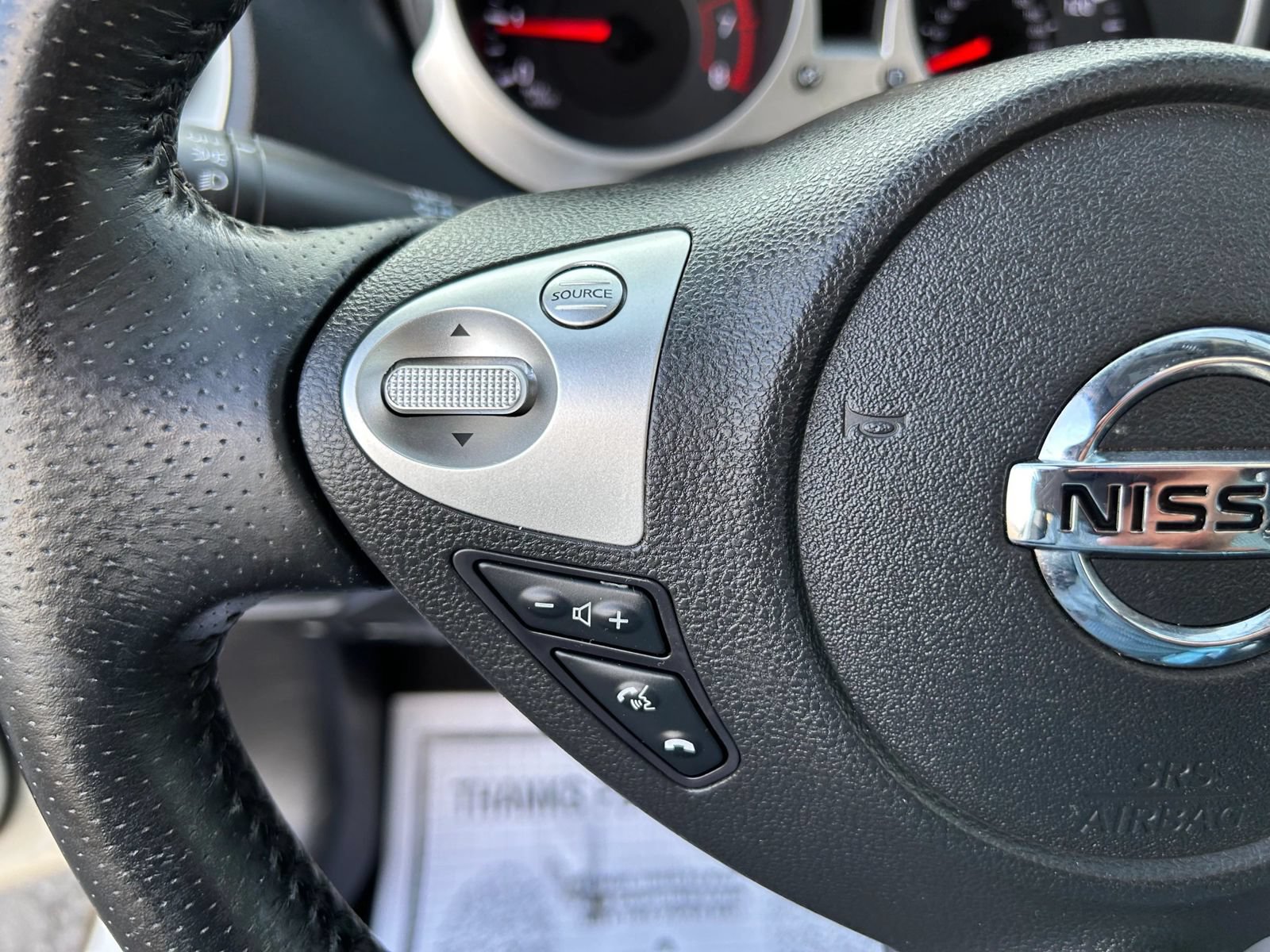 Used 2014 Nissan Juke SV FWD image 12