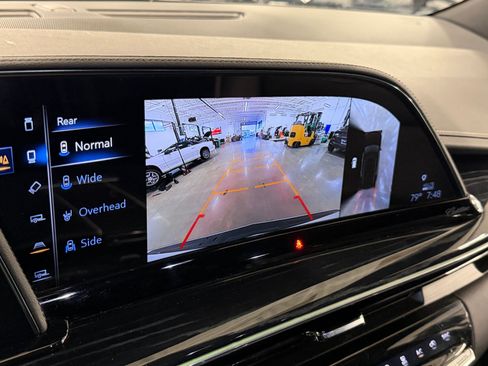 Certified 2024 Cadillac Escalade ESV Sport w/ Touring Package AWD/4WD image 20