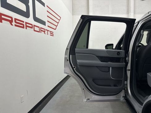 Used 2019 Lincoln Navigator Reserve AWD/4WD image 52