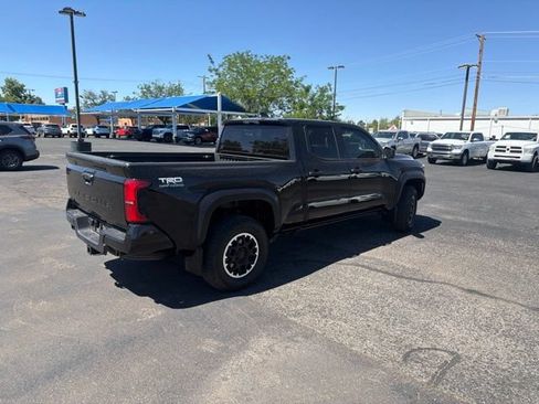 Used 2025 Toyota Tacoma TRD Off-Road AWD/4WD image 12