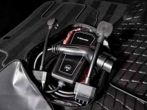 Certified 2025 Mercedes-Benz GLE 450e 4MATIC image 38