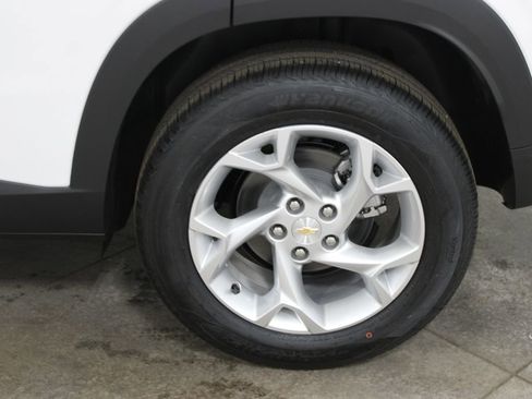 New 2026 Chevrolet Trax LS w/ LS Convenience Package image 44