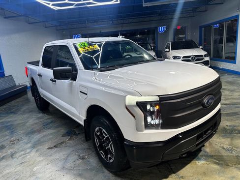 Used 2022 Ford F150 Lightning Pro image 7