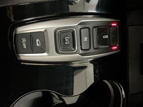 Used 2019 Honda Pilot Elite image 24
