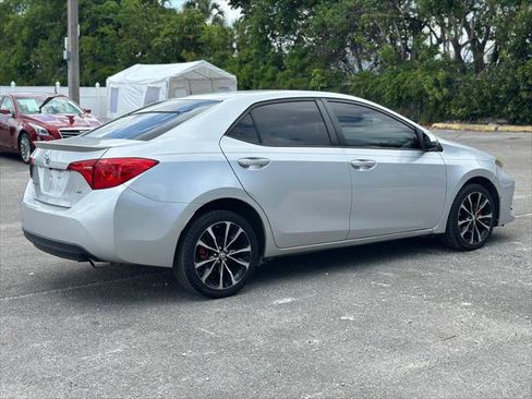 Used 2018 Toyota Corolla SE FWD image 7