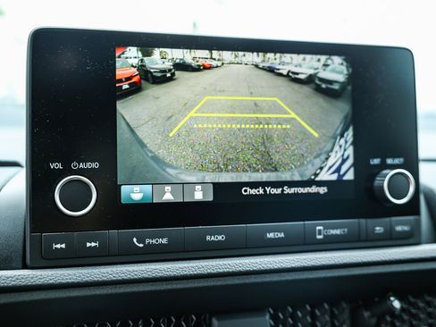 Used 2025 Honda CR-V LX image 6