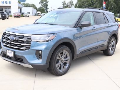 New 2026 Ford Explorer Active w/ Active Comfort Package