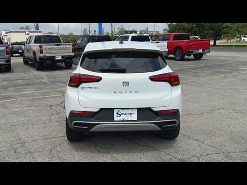 Used 2024 Buick Encore GX Preferred AWD/4WD image 35