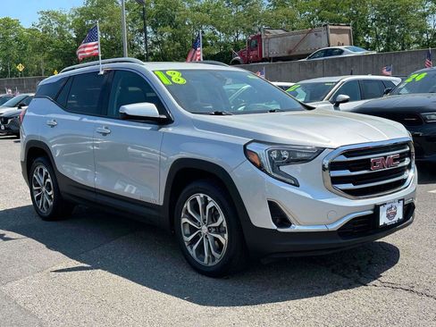 Used 2018 GMC Terrain SLT w/ Preferred Package AWD/4WD image 1