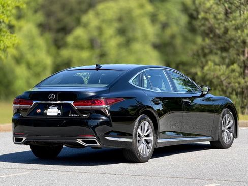 Used 2018 Lexus LS 500 AWD w/ Accessory Package (Z2) image 11