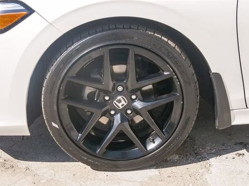 Used 2024 Honda Civic Sport image 5