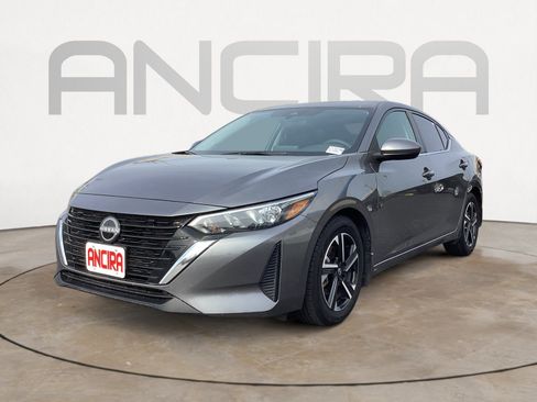 Used 2025 Nissan Sentra SV FWD image 9