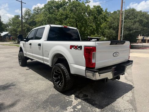 Used 2019 Ford F250 XL w/ Power Equipment Group AWD/4WD image 7