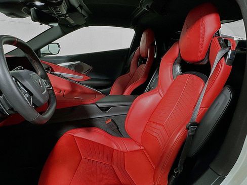 Used 2024 Chevrolet Corvette Stingray Preferred Cpe image 12