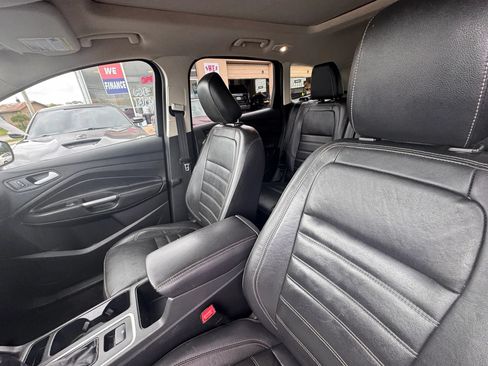 Used 2018 Ford Escape Titanium w/ Ford Safe & Smart Package AWD/4WD image 14