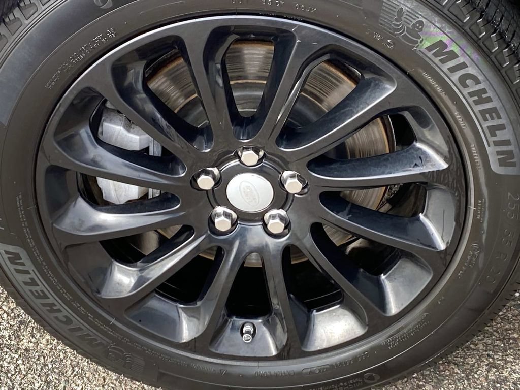 Used 2019 Land Rover Range Rover HSE AWD/4WD image 26