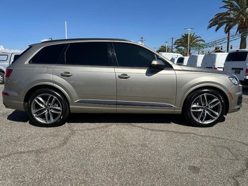 Used 2017 Audi Q7 3.0T Prestige image 4